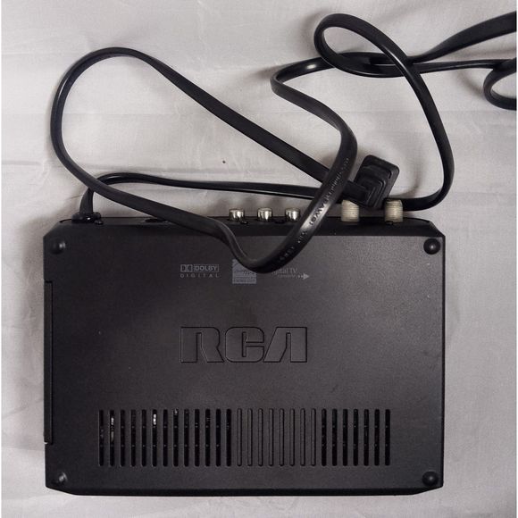 RCA DTA800B Digital to Analog Video converter - Picture 2 of 3